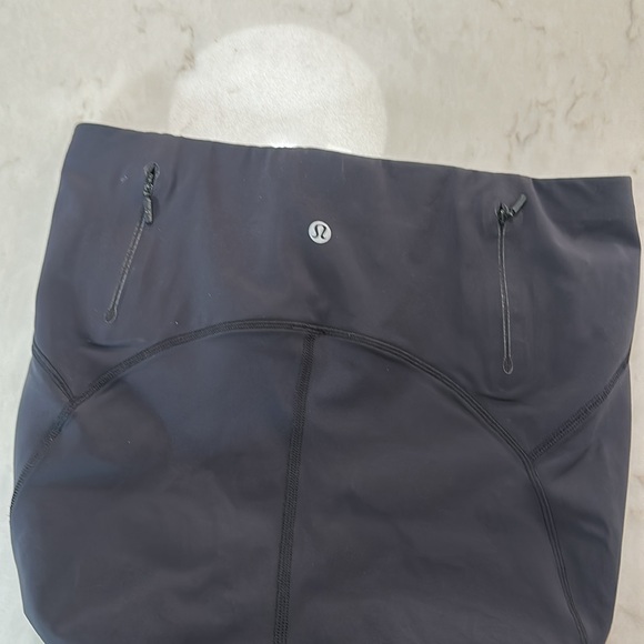 Women’s LuLuLemon full length sz 8 - Picture 3 of 3